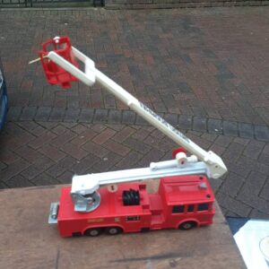 Simon Snorkel , Fire truck , Vintage retro truck by Matchbox